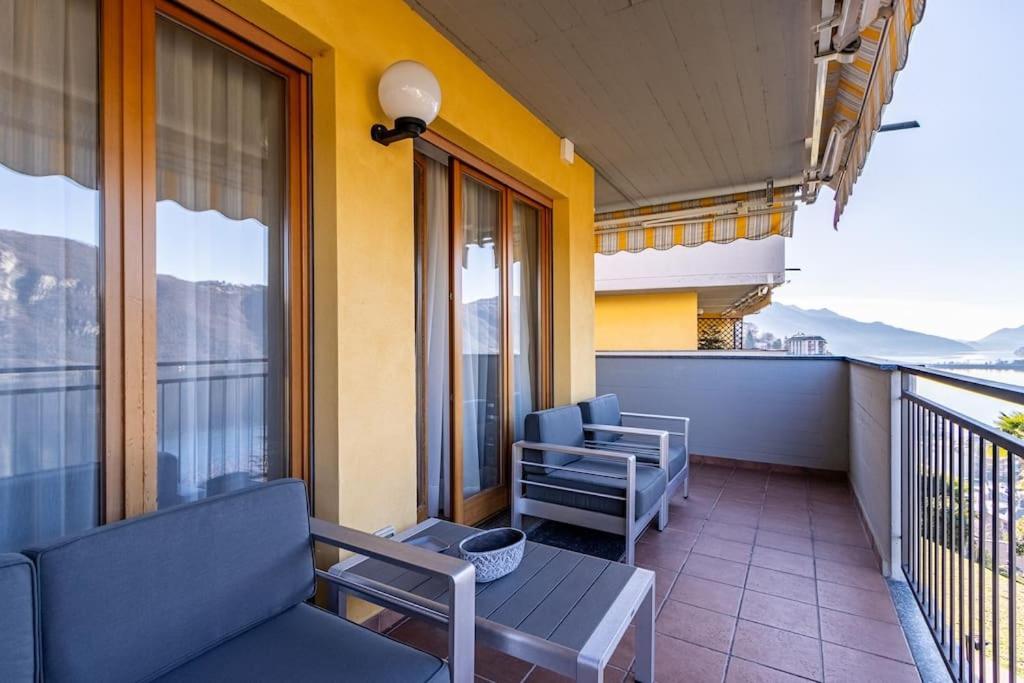 Wraparound Lake Views Bellavista Residence Campione dʼItalia 外观 照片