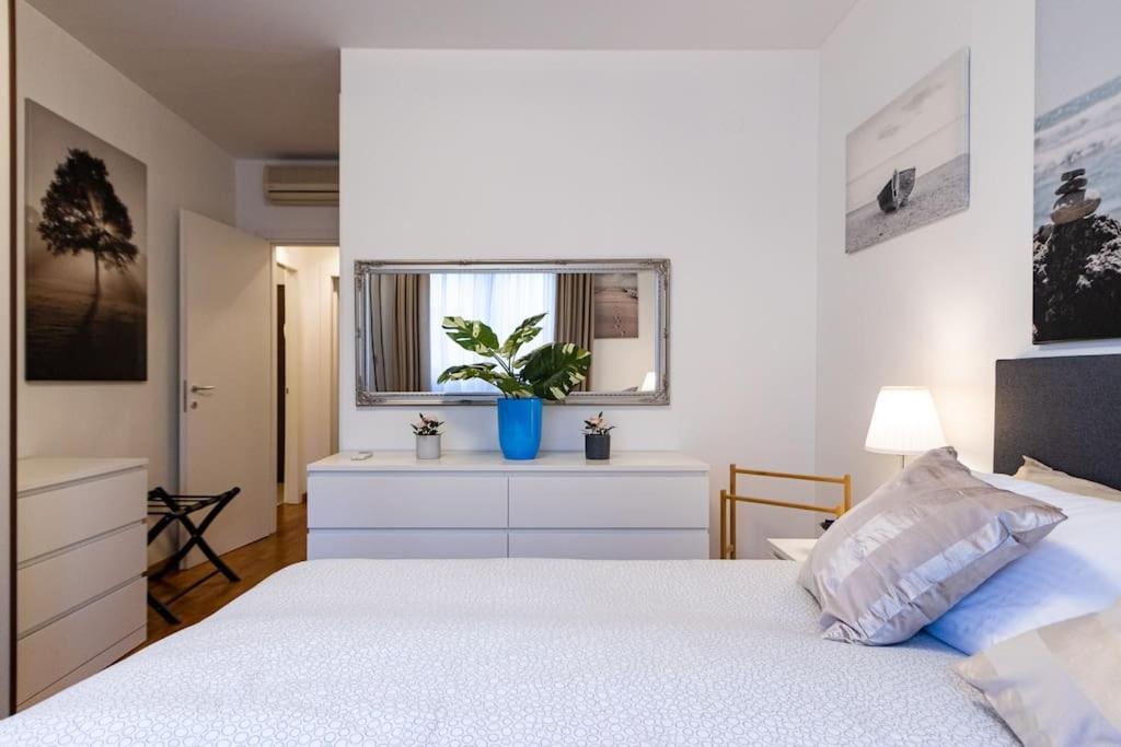 Wraparound Lake Views Bellavista Residence Campione dʼItalia 外观 照片