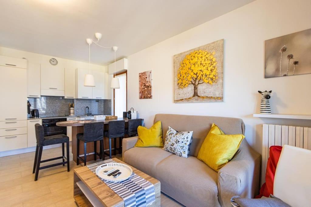 Wraparound Lake Views Bellavista Residence Campione dʼItalia 外观 照片