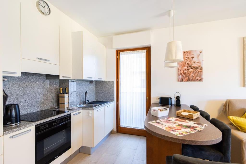 Wraparound Lake Views Bellavista Residence Campione dʼItalia 外观 照片